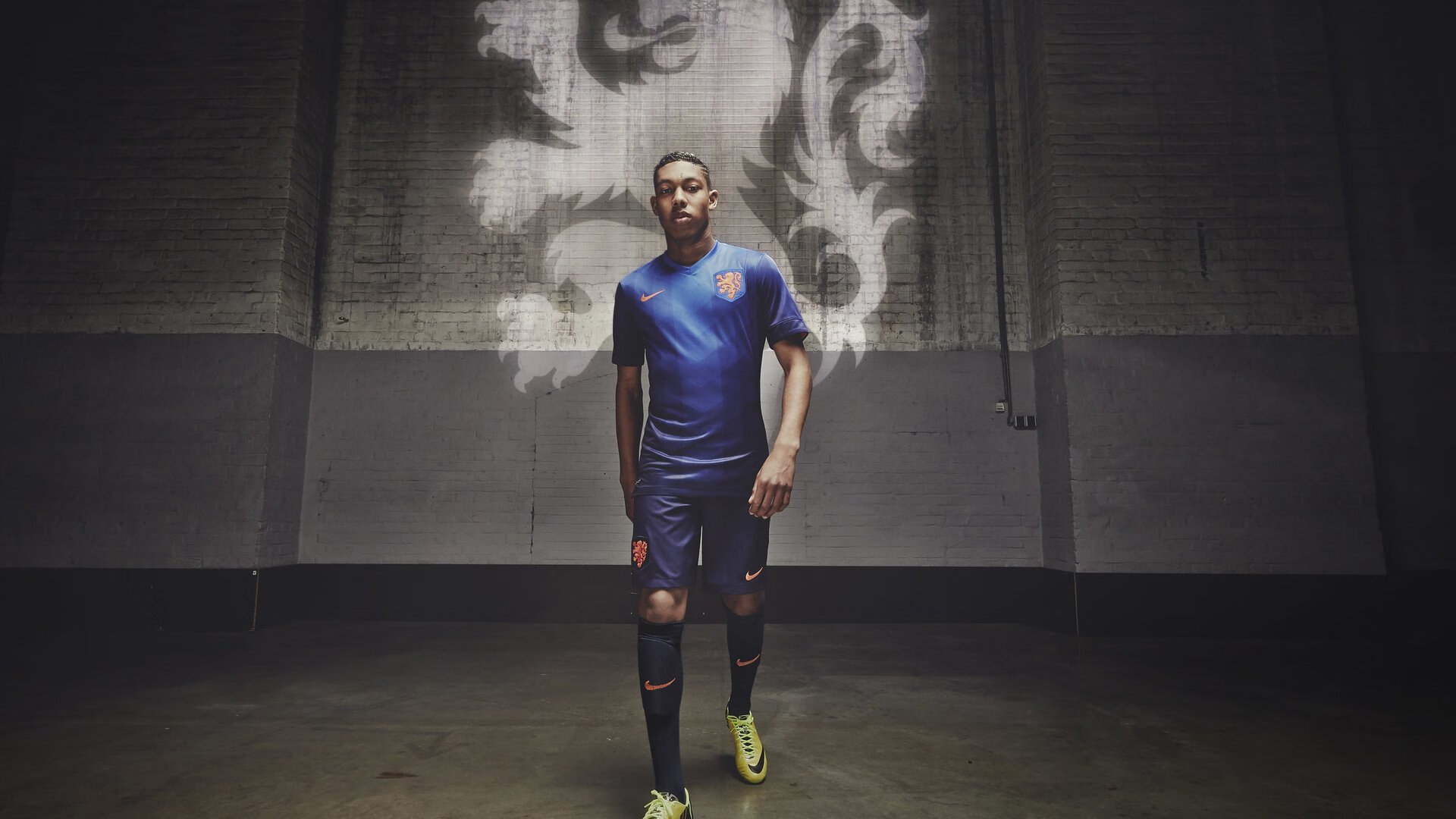 kaiyun体育app-美洲杯激战正酣：精彩绝伦的攻防对决，z美洲杯